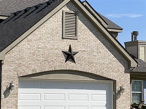 star symbol on houses meaning